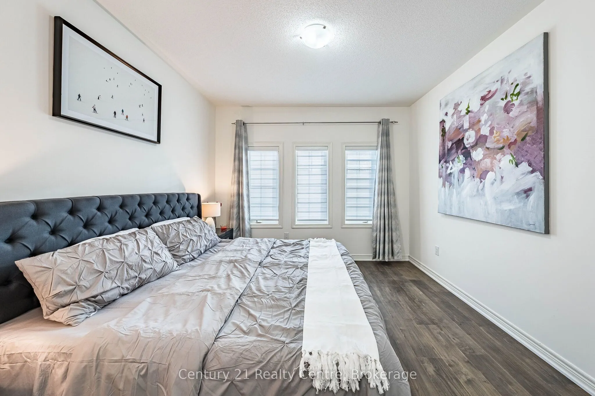355 Royal West Drive W