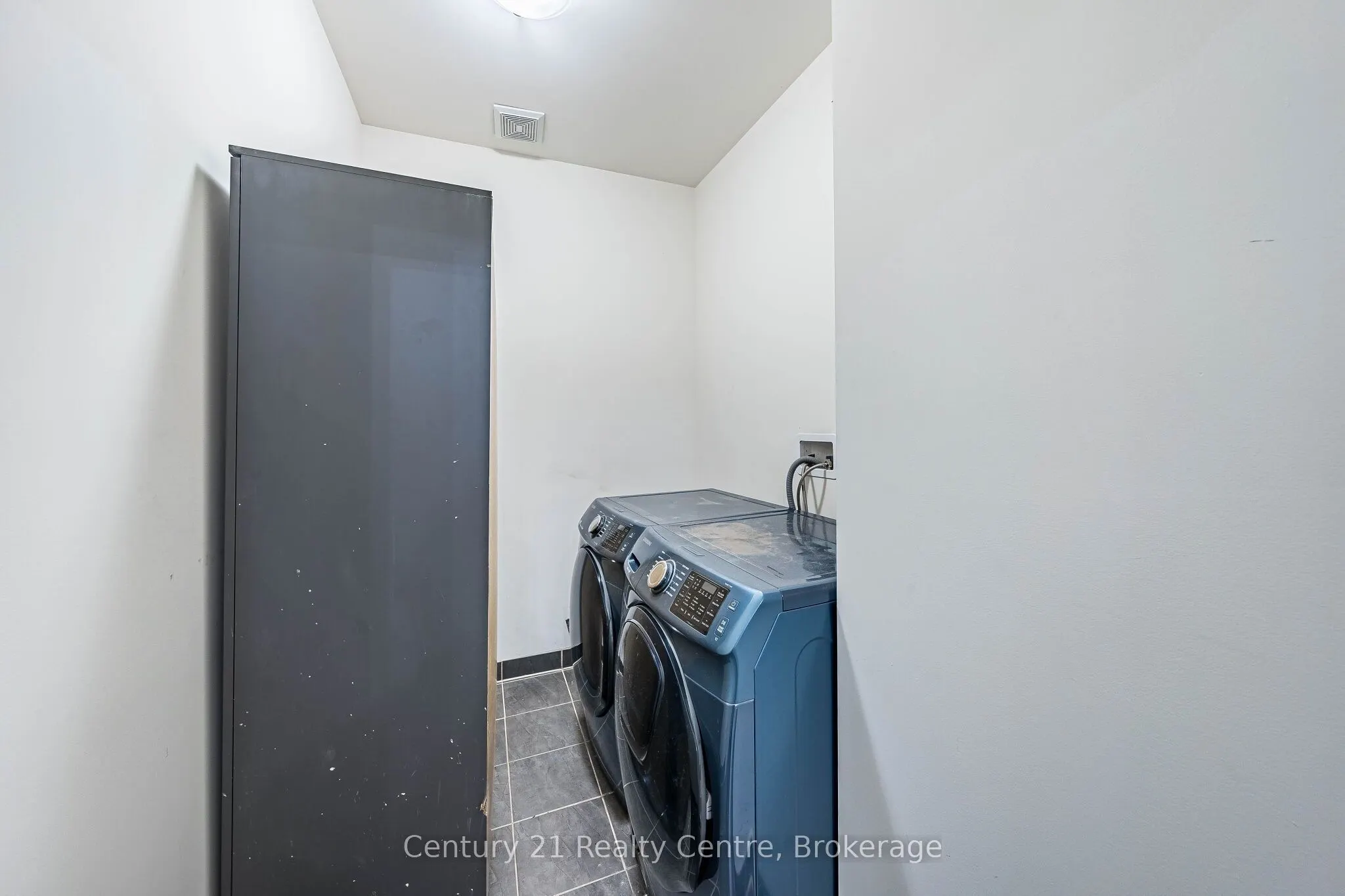 355 Royal West Drive W
