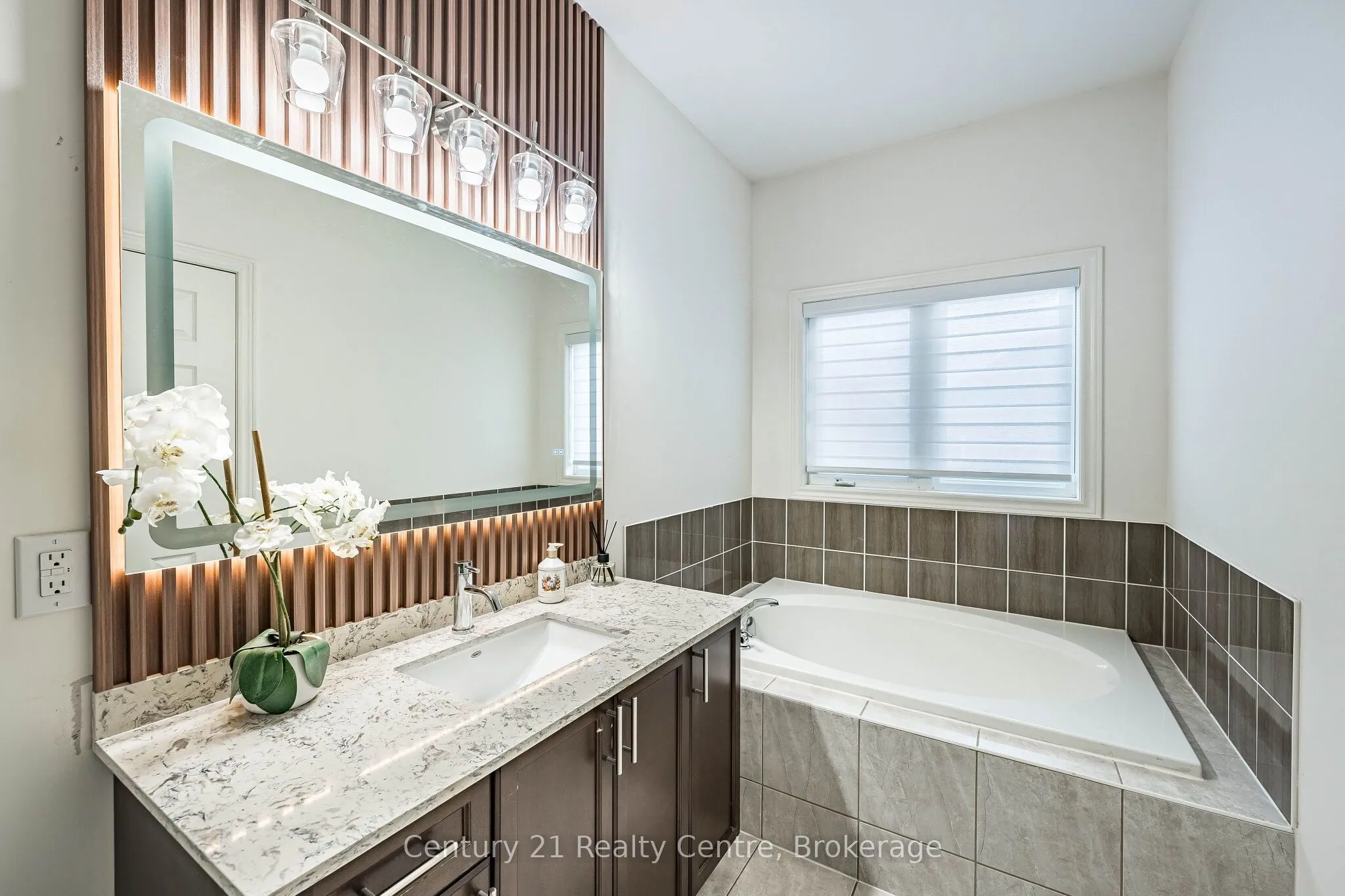 355 Royal West Drive W