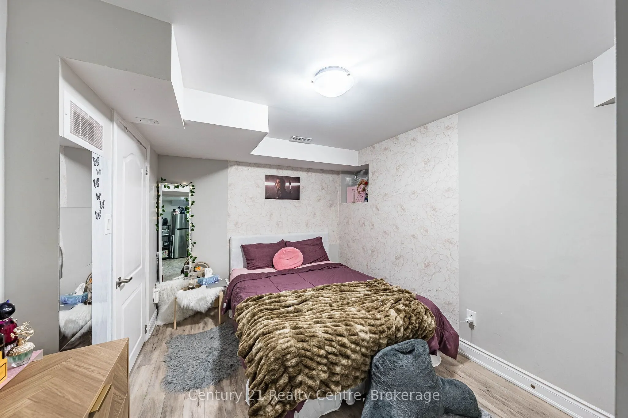 355 Royal West Drive W
