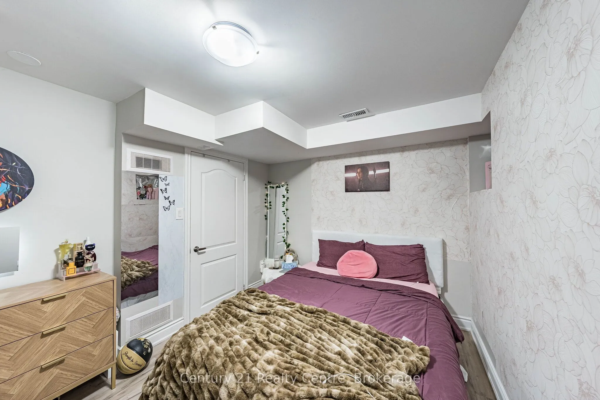 355 Royal West Drive W