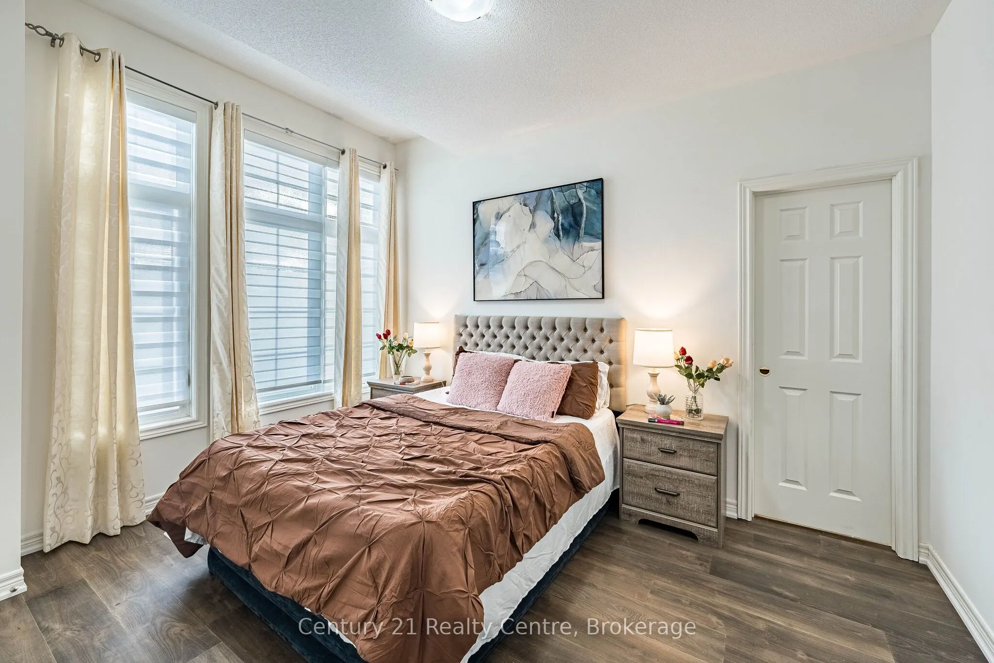 355 Royal West Drive W