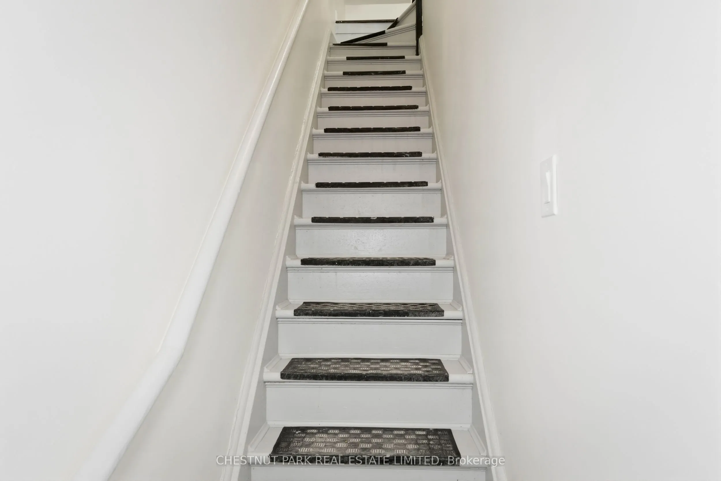 41 Roncesvalles Avenue #Upper