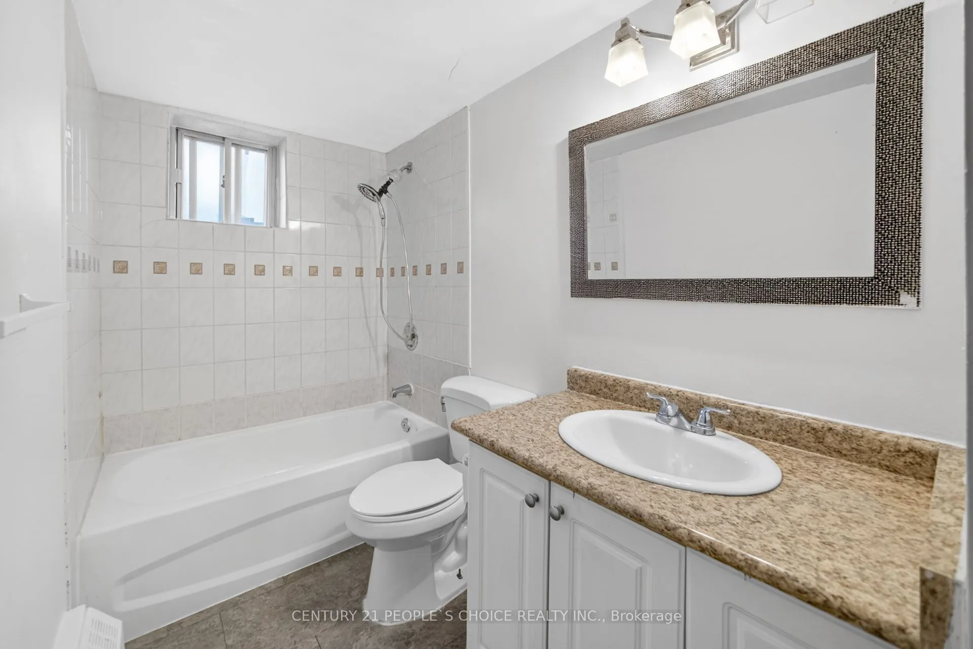 3390 Weston Road #902