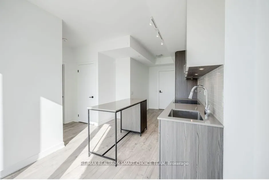 220 Missinnihe Way #1316