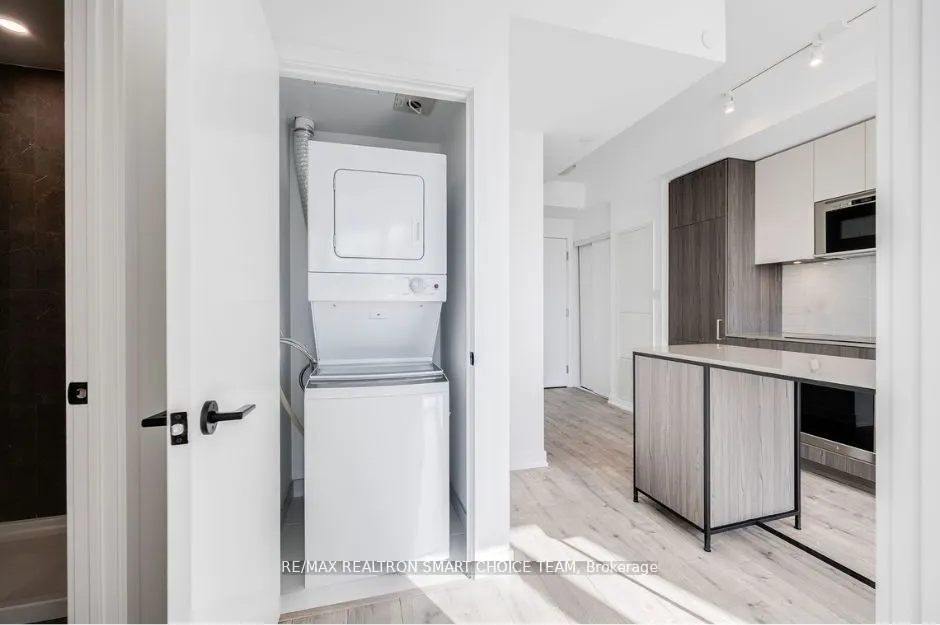 220 Missinnihe Way #1316