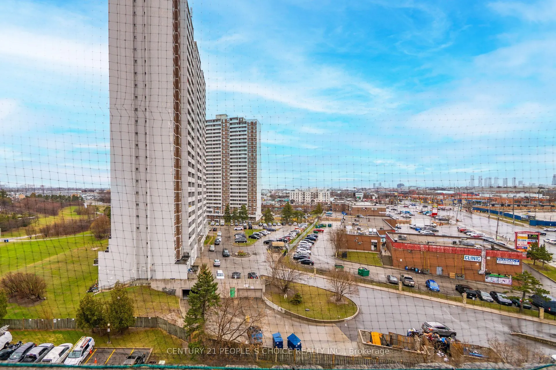 3390 Weston Road #902