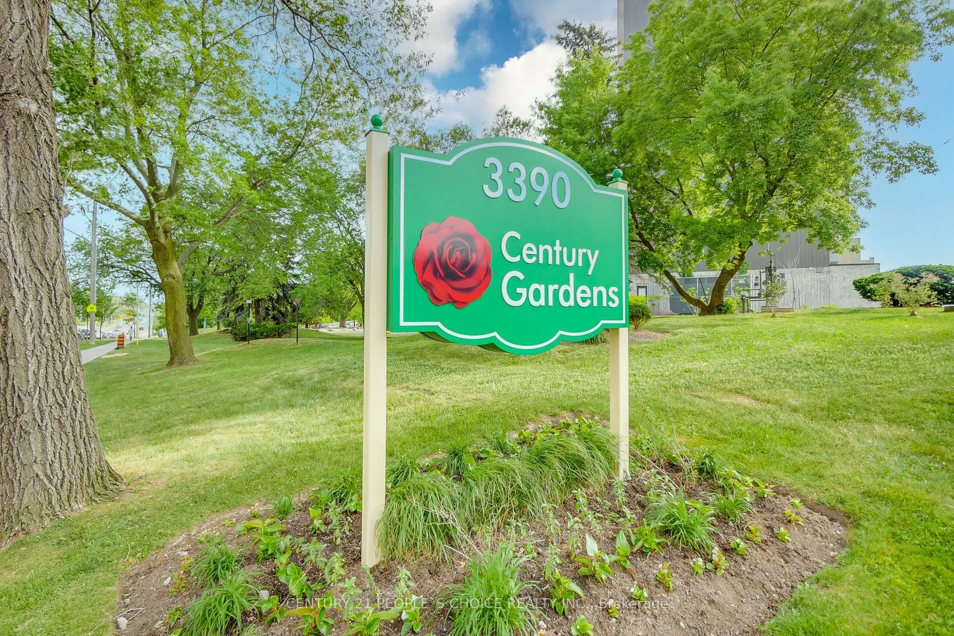 3390 Weston Road #902