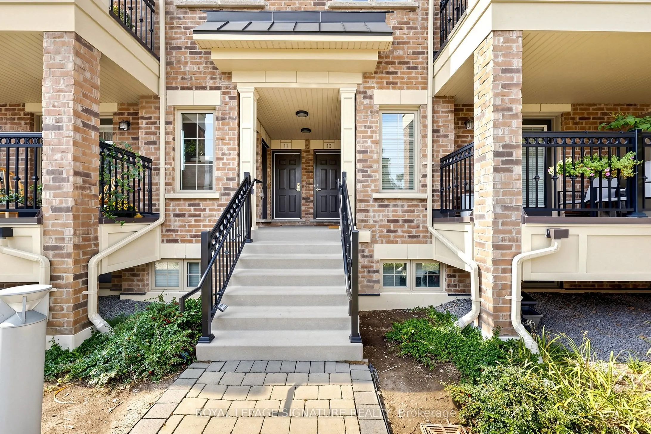 2441 Greenwich Drive #11