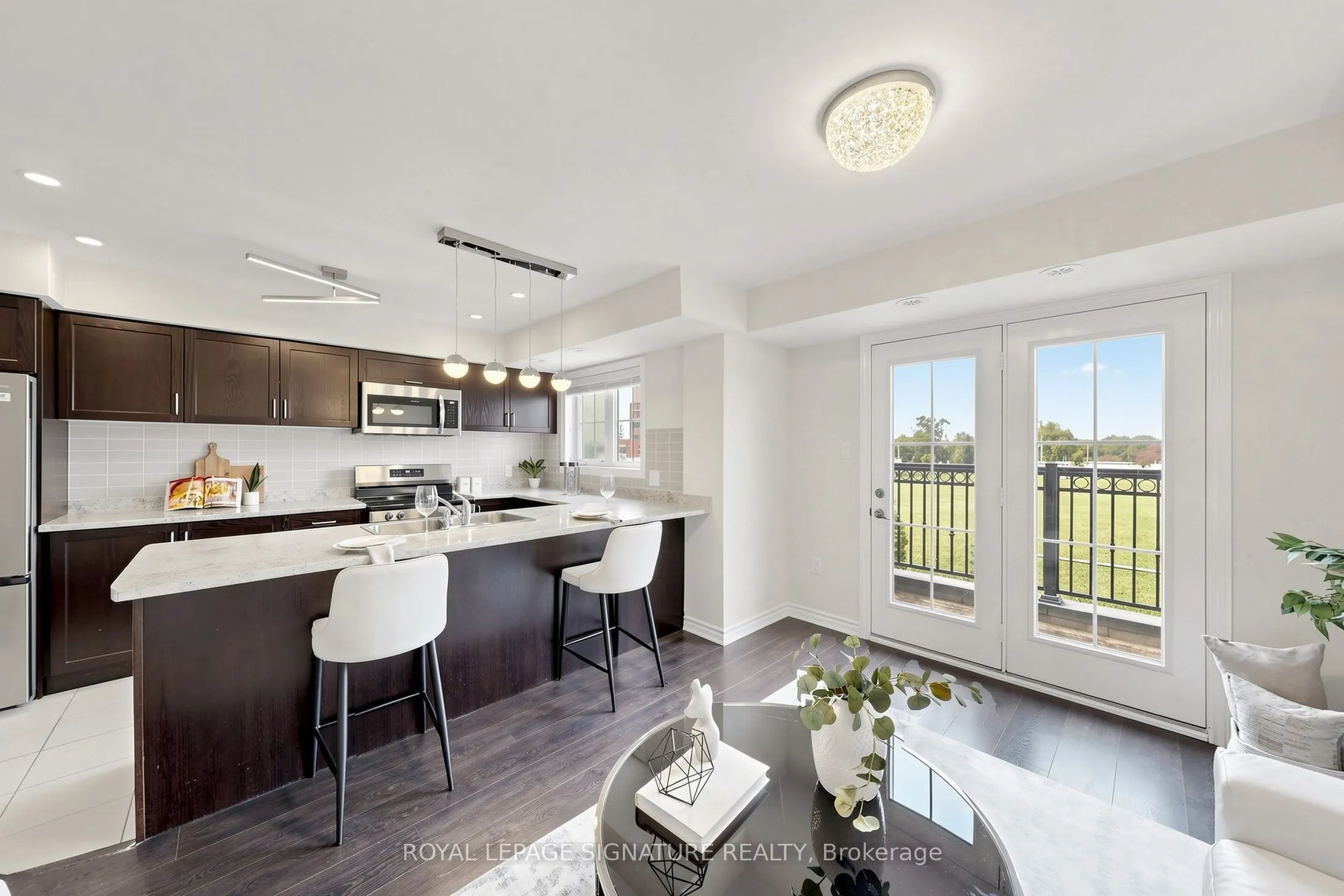 2441 Greenwich Drive #11
