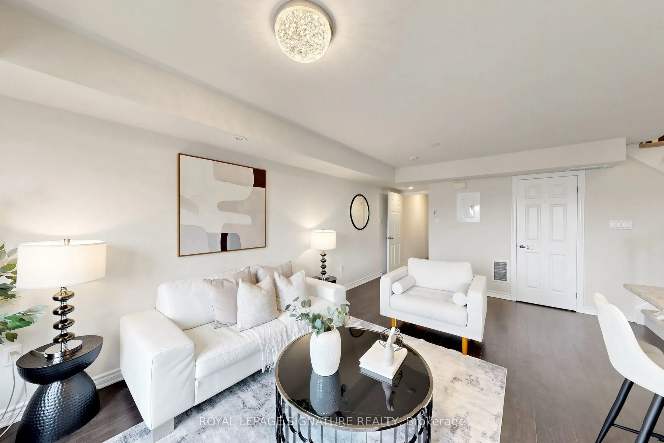 2441 Greenwich Drive #11