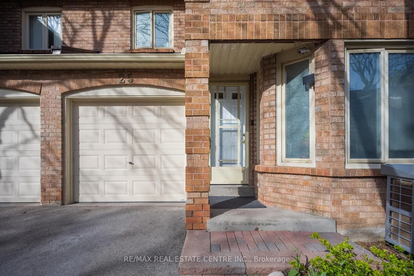 5020 Delaware Drive #25