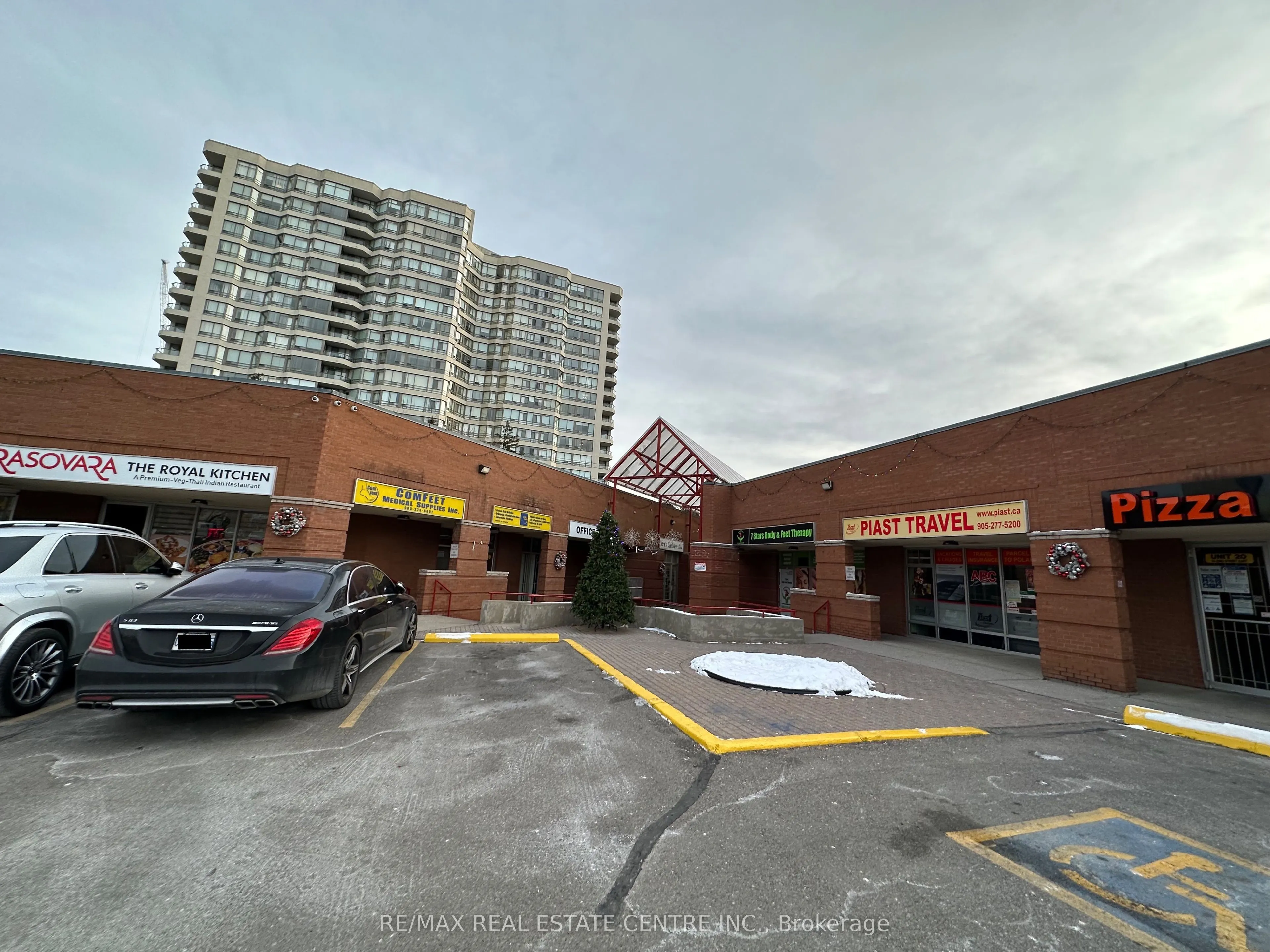 2560 Shepard Avenue #9