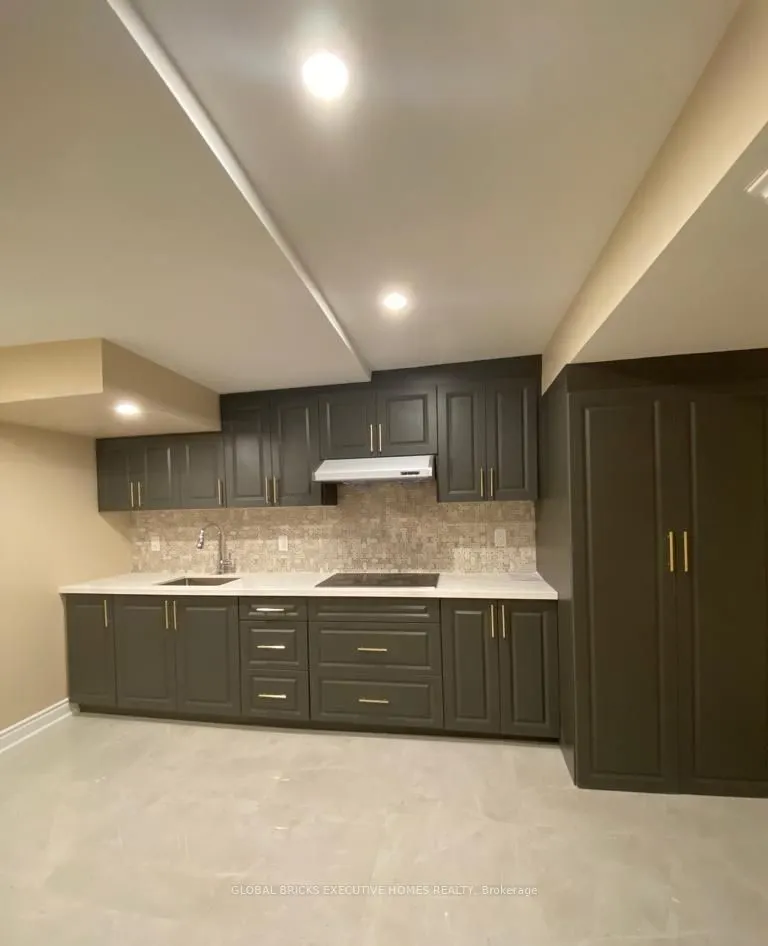 5825 Fieldon Road #Lower