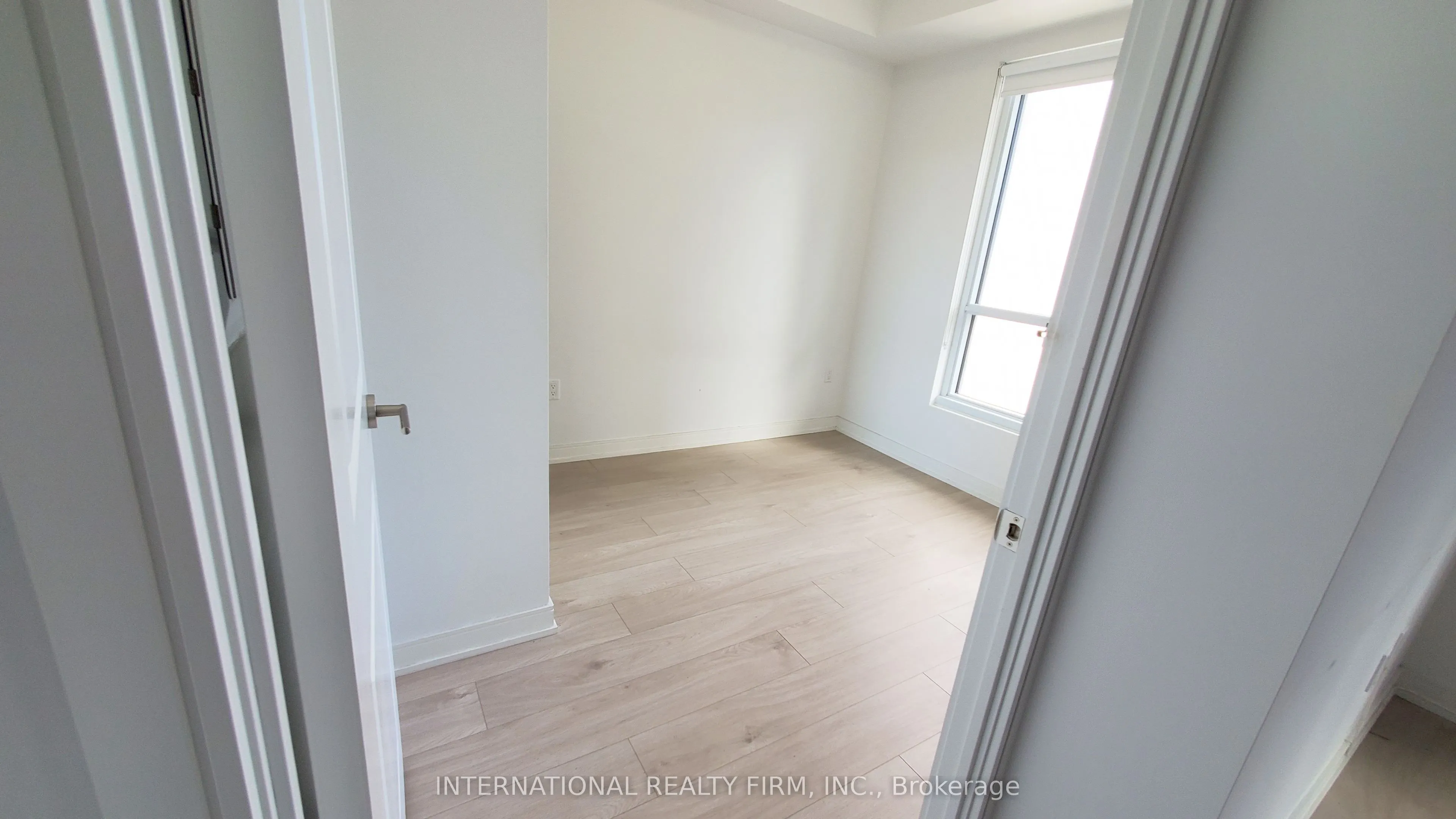 8 Nahani Way #1020