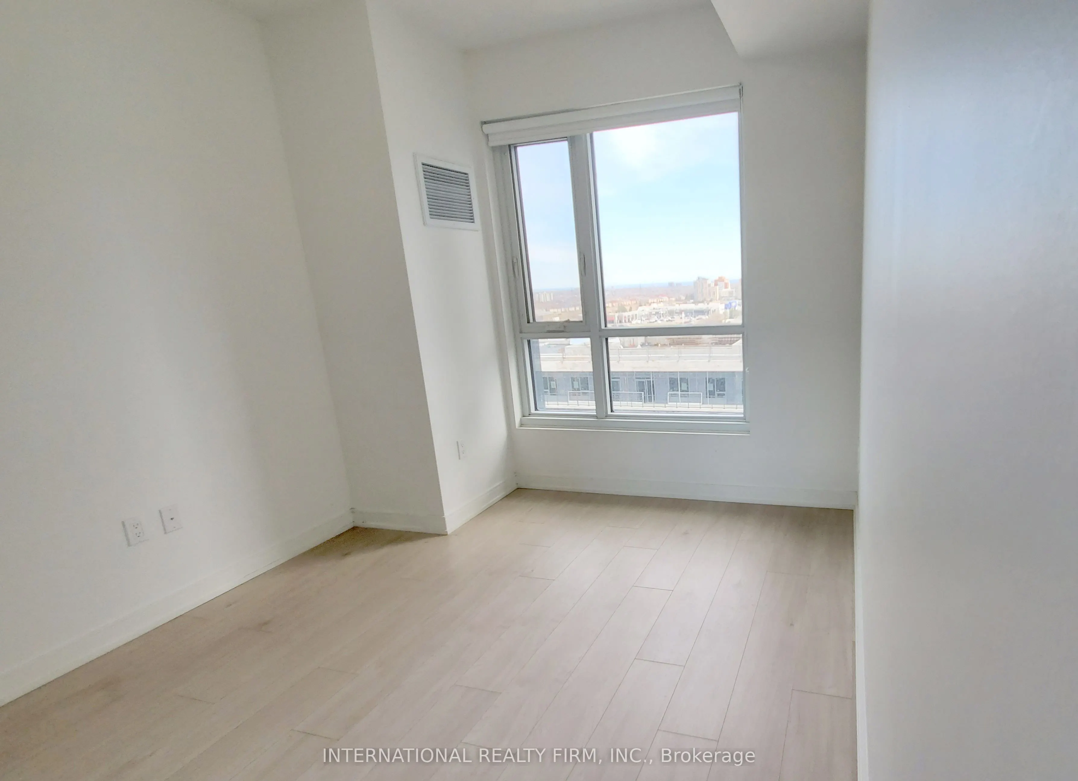 8 Nahani Way #1020