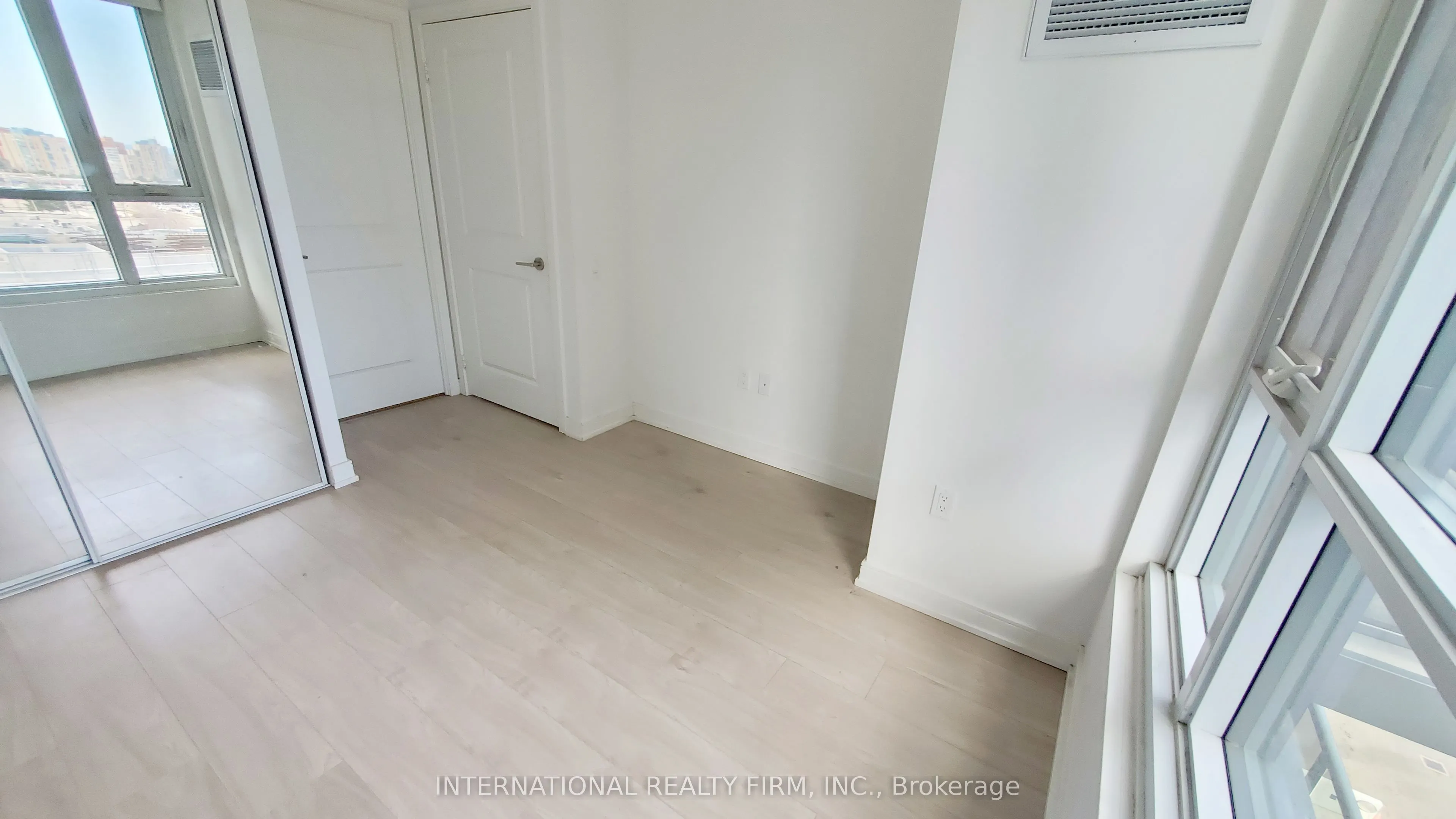 8 Nahani Way #1020