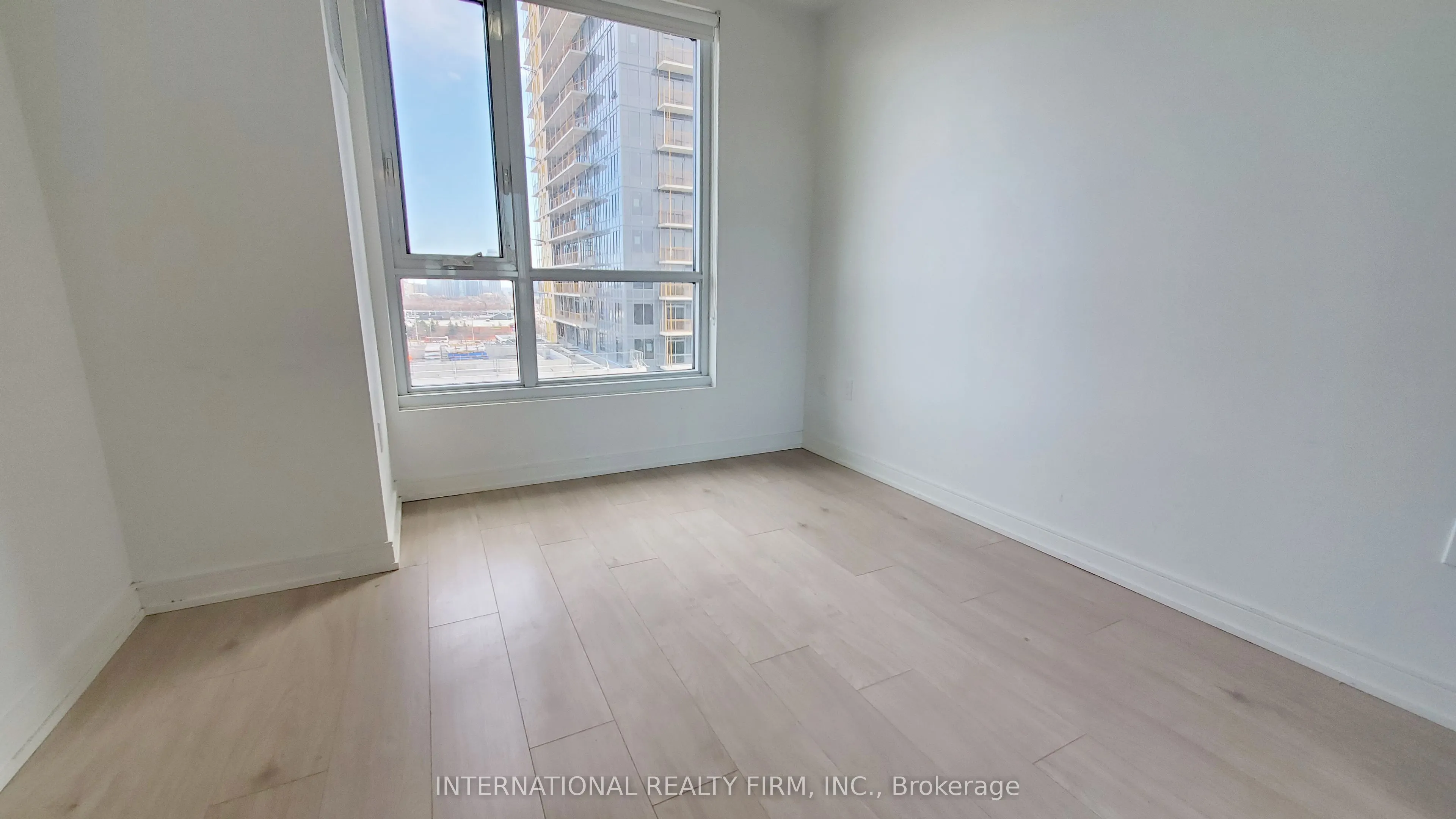 8 Nahani Way #1020