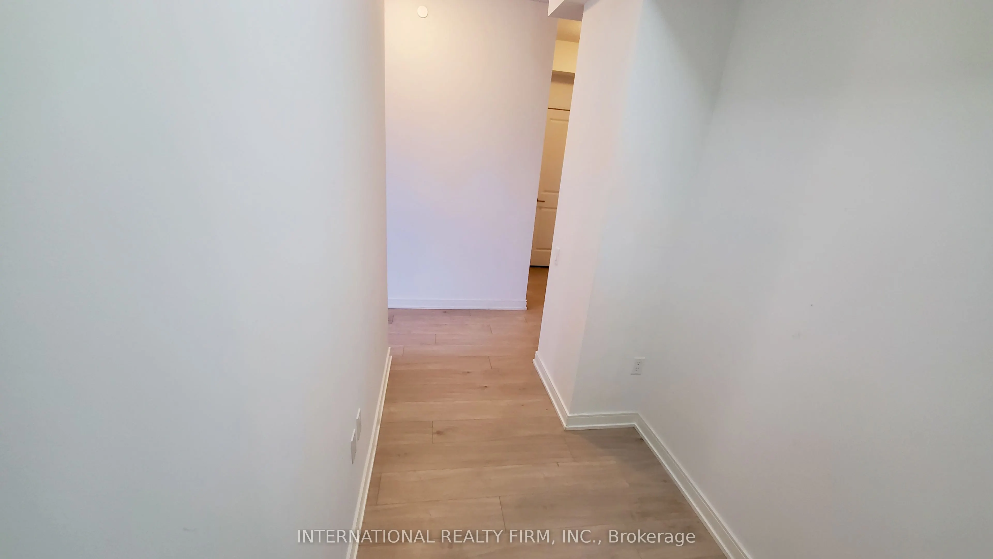 8 Nahani Way #1020