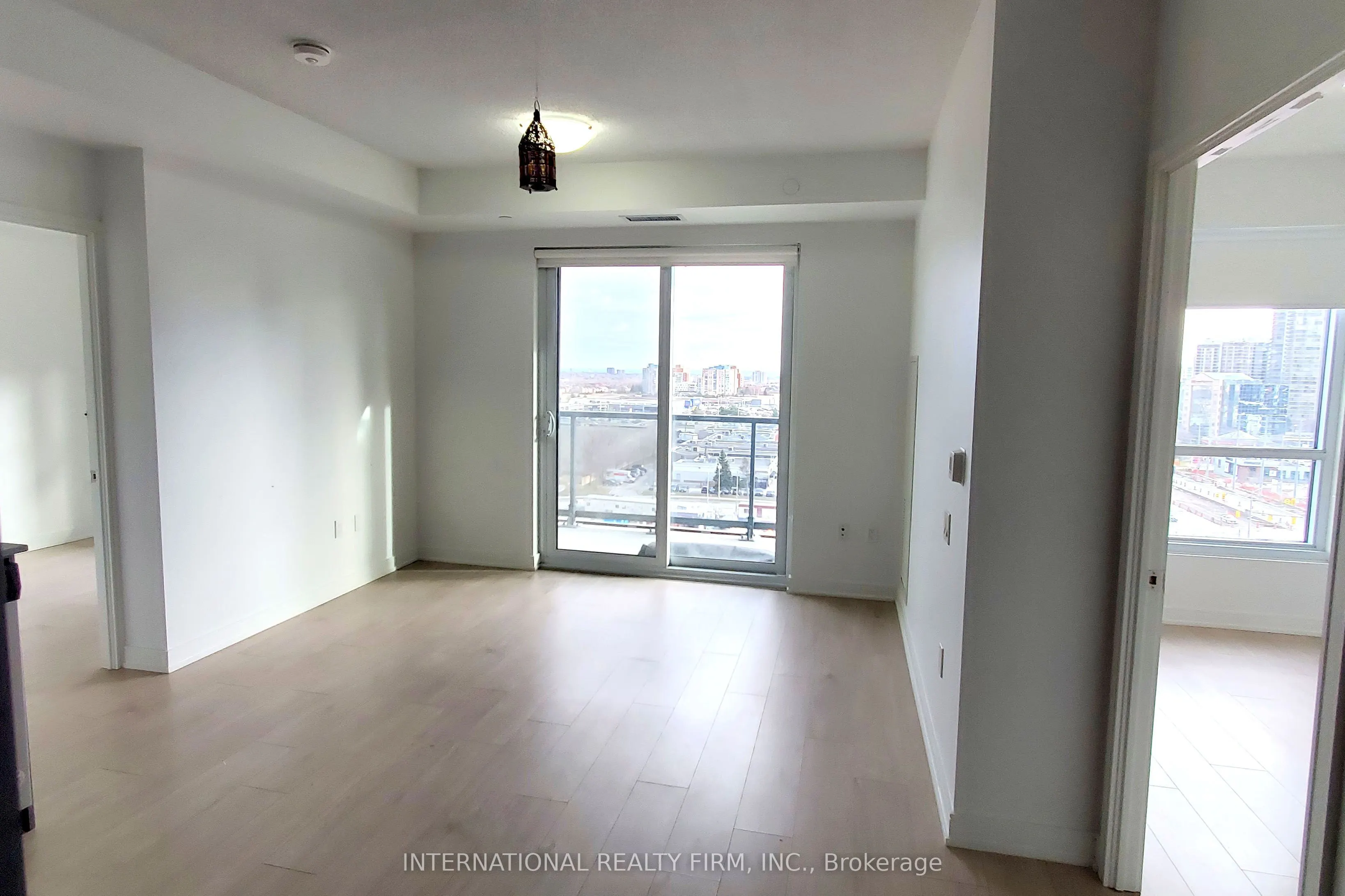 8 Nahani Way #1020