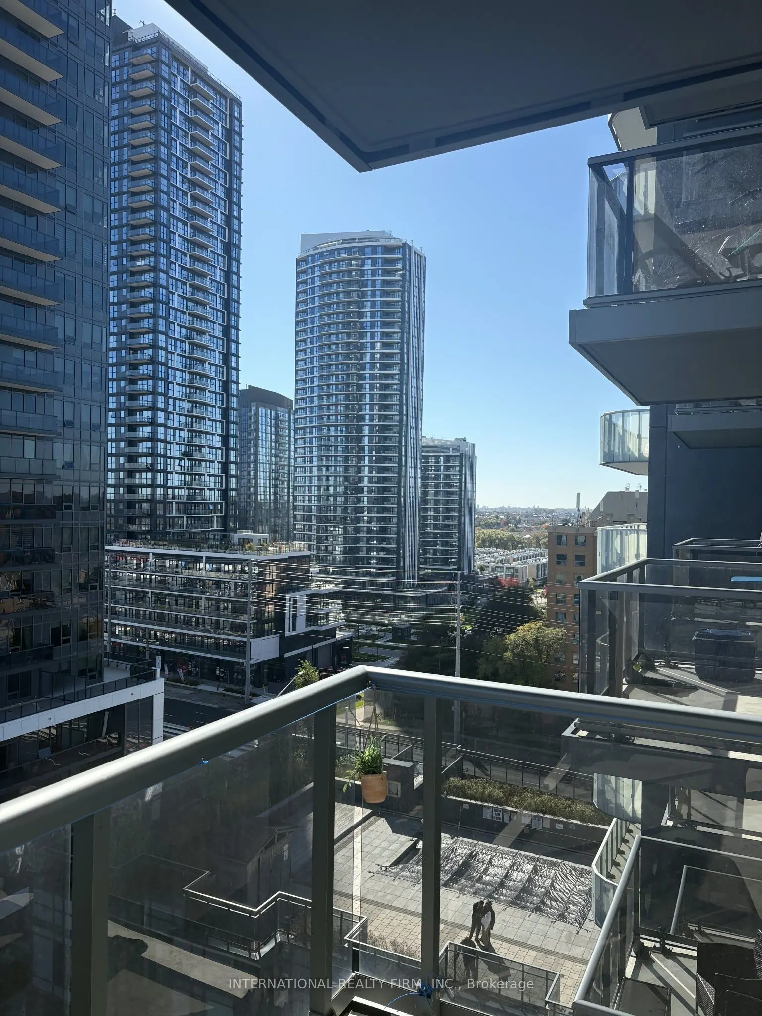 8 Nahani Way #1020