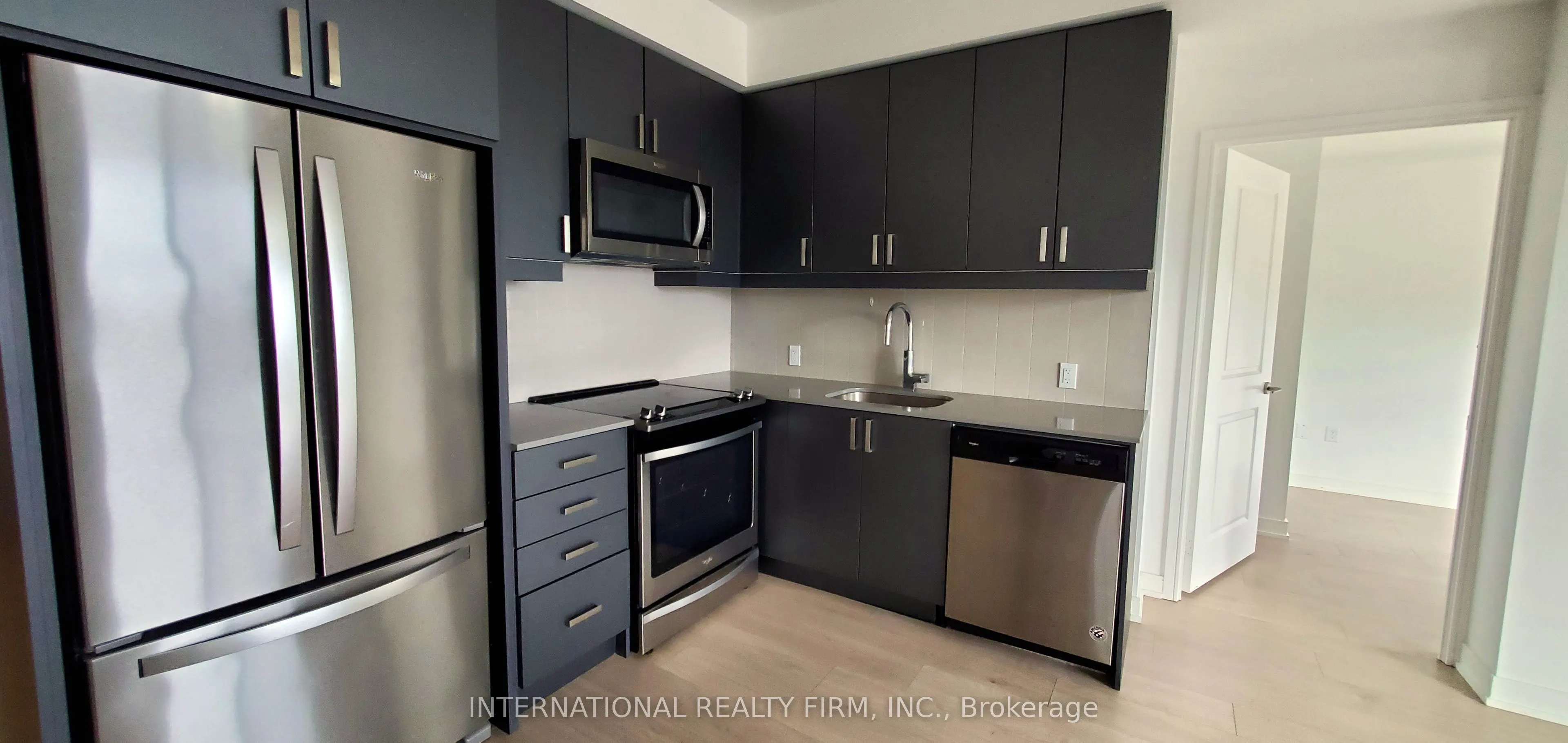 8 Nahani Way #1020