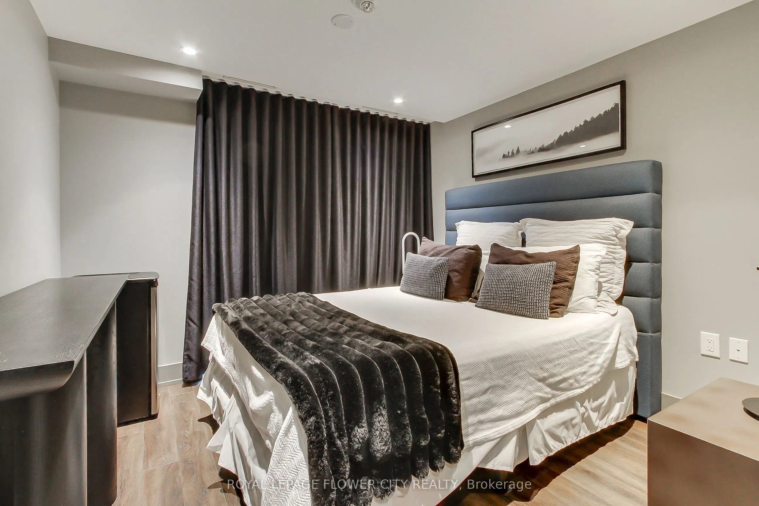 2450 Old Bronte Road #239