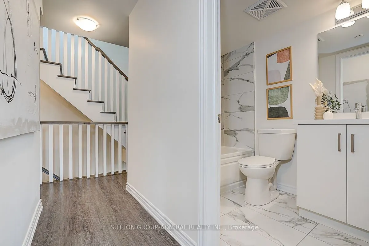 85 Eastwood Park Gardens #18
