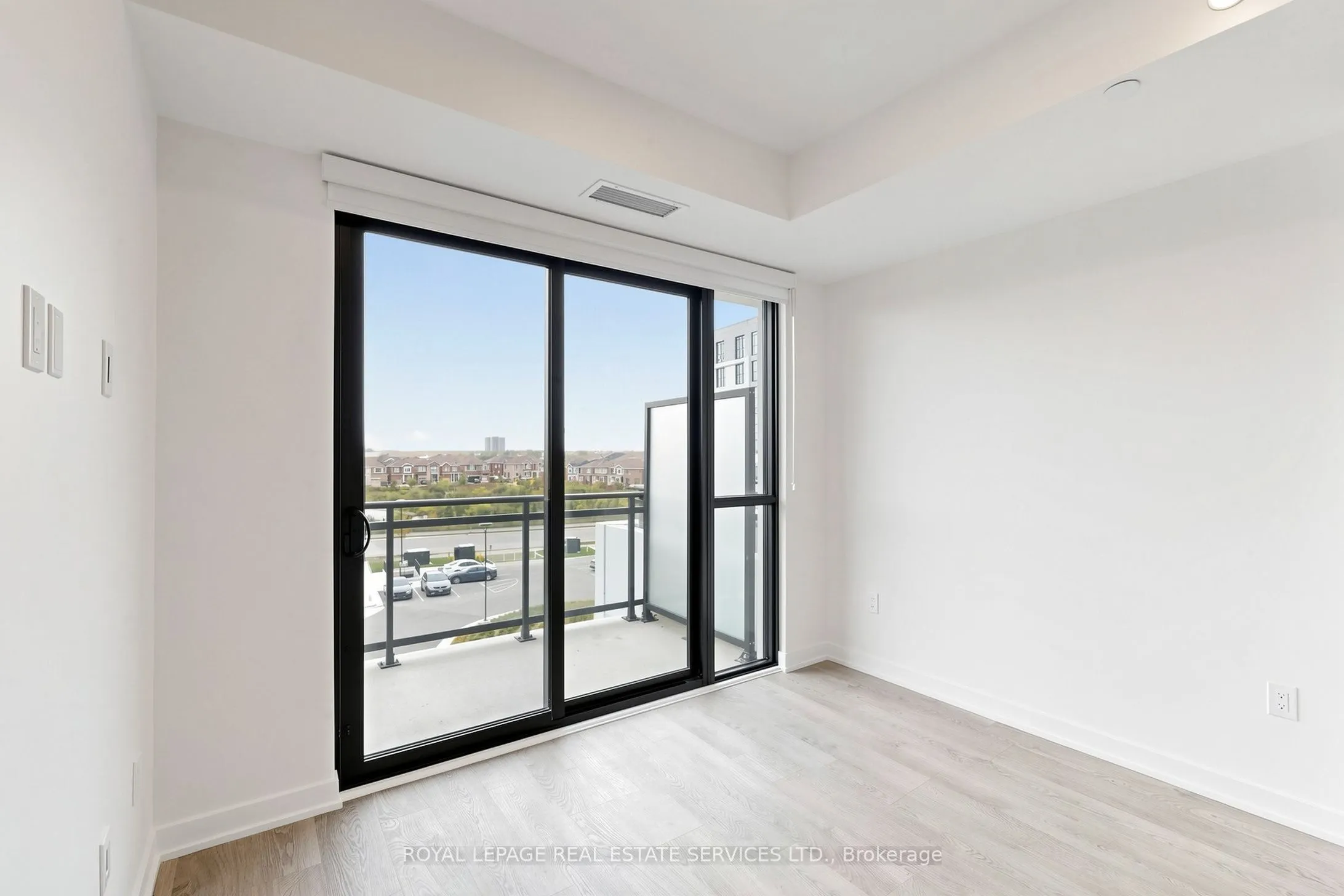 740 Whitlock Avenue #405