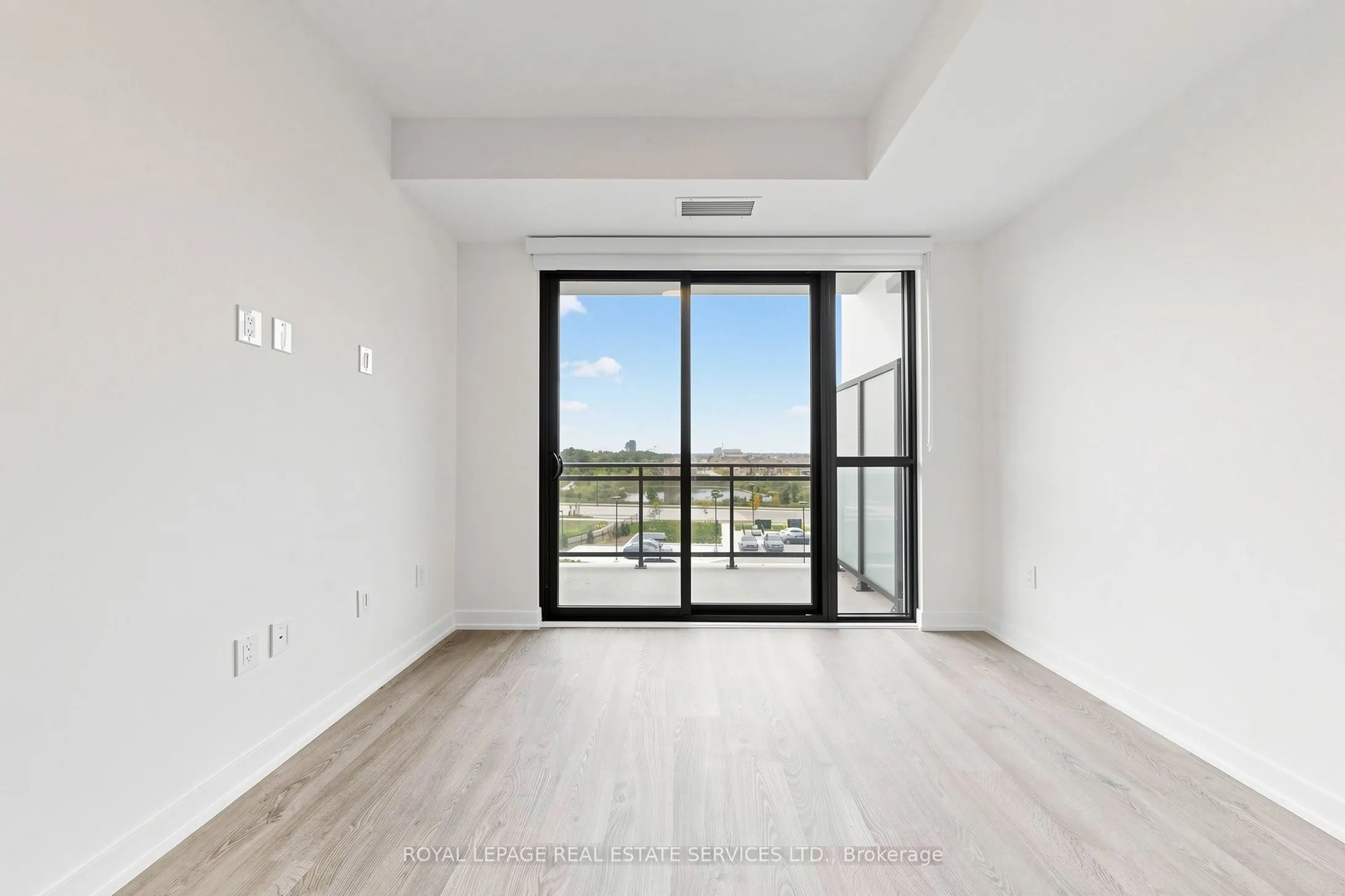 740 Whitlock Avenue #405