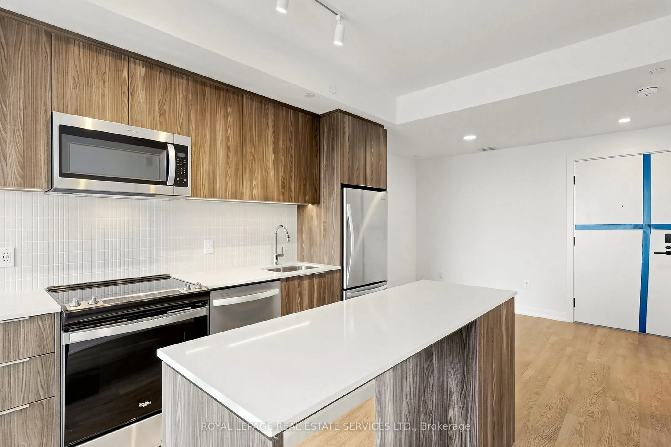 740 Whitlock Avenue #405