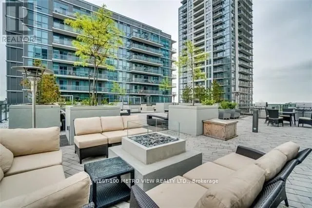 17 Zorra Street #PH2405