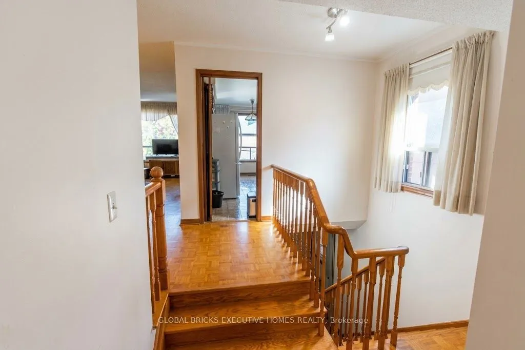 40 Foch Avenue