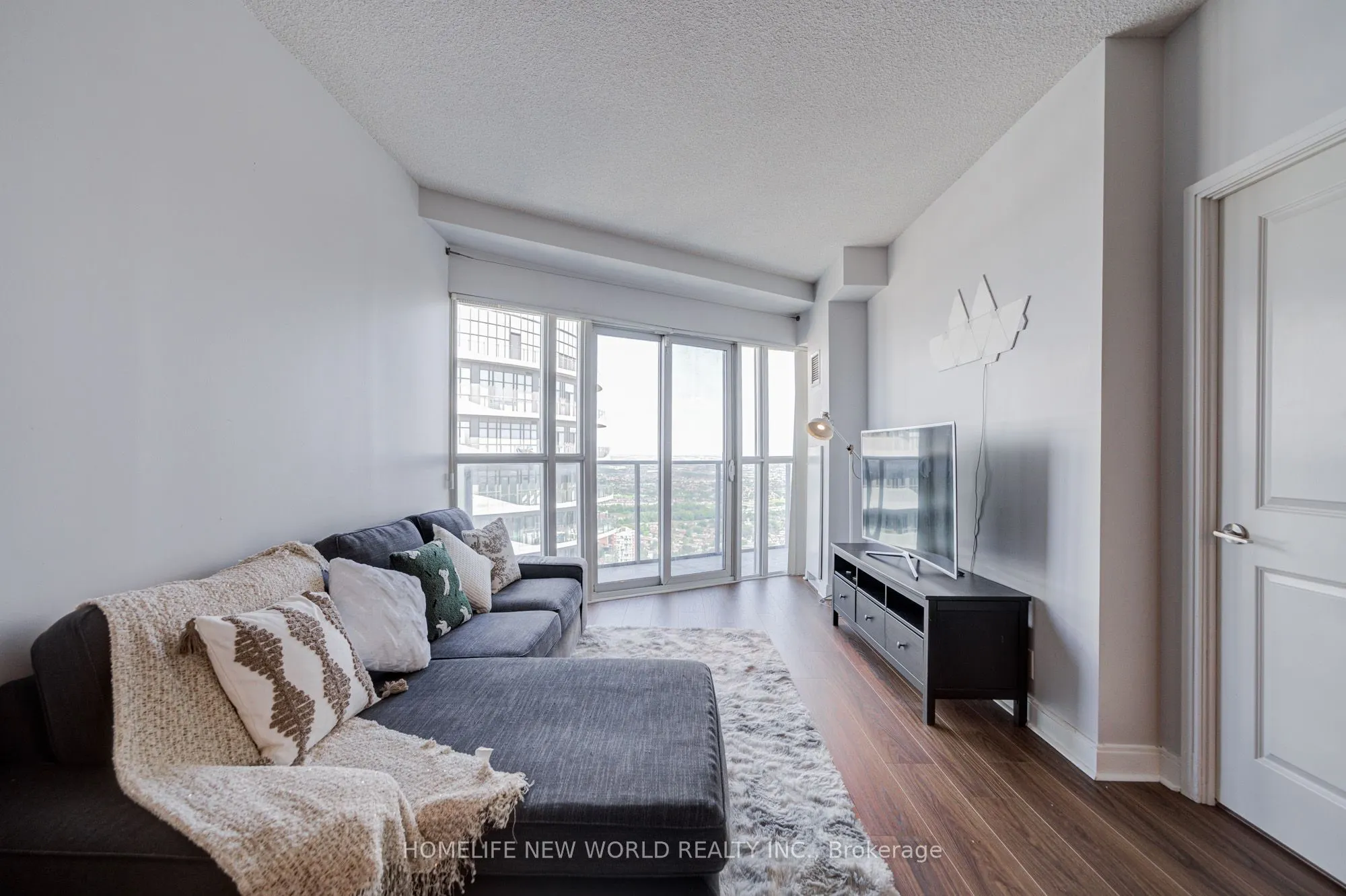 60 Absolute Avenue #4906