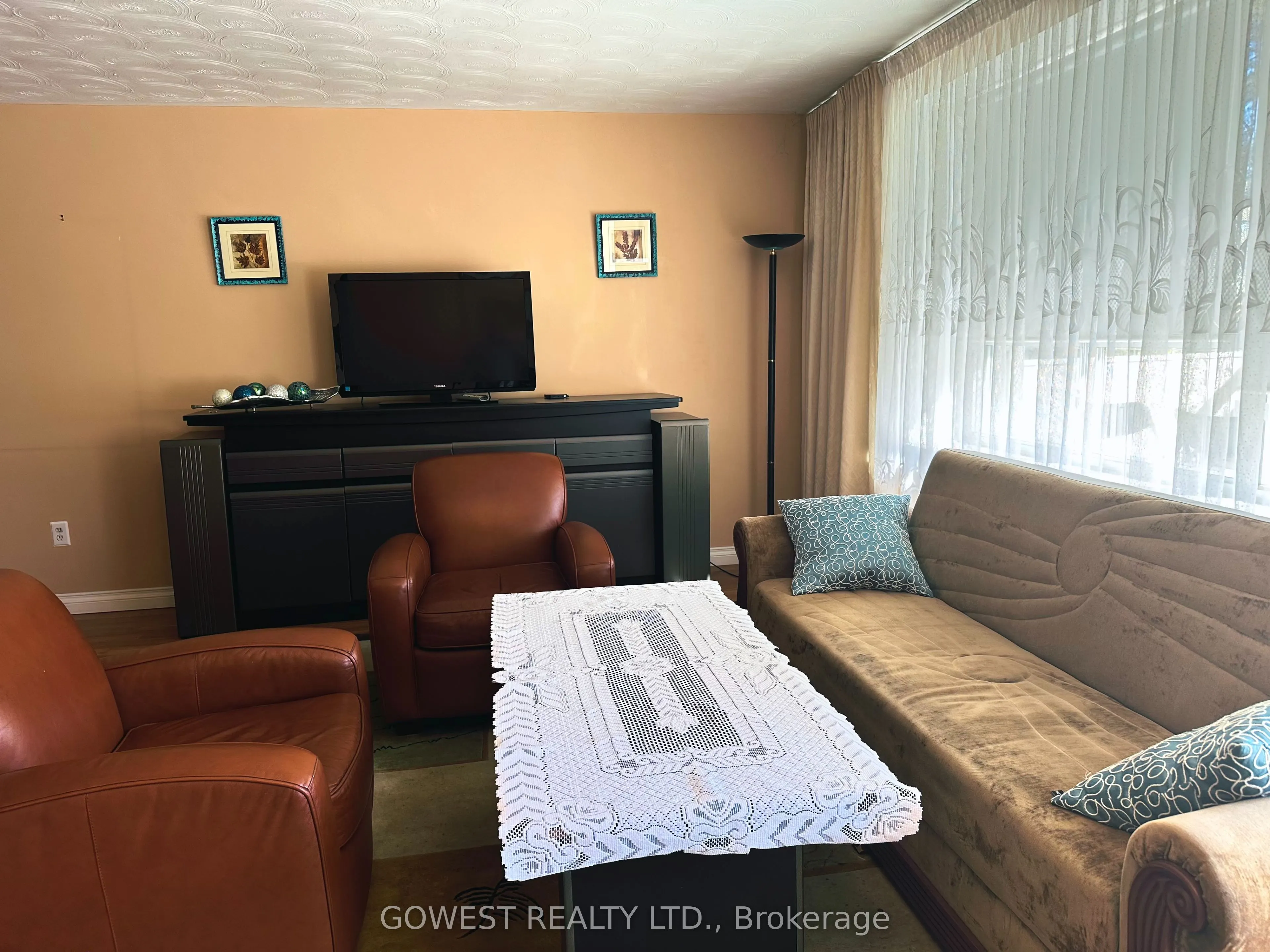 11 FONTENAY Court #105