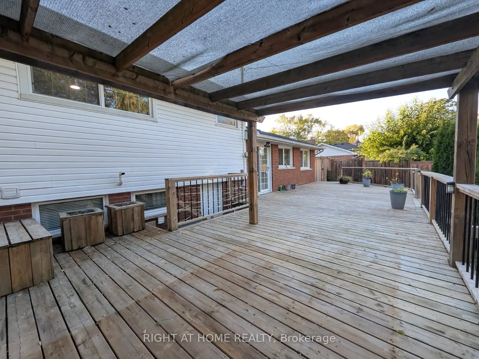 273 Kenwood Avenue