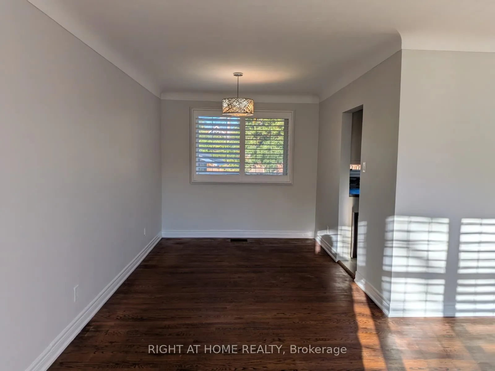 273 Kenwood Avenue