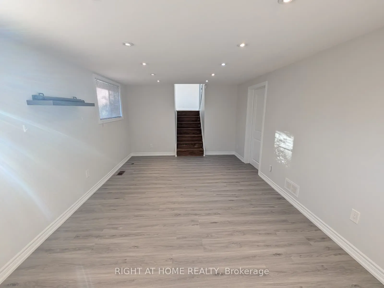 273 Kenwood Avenue
