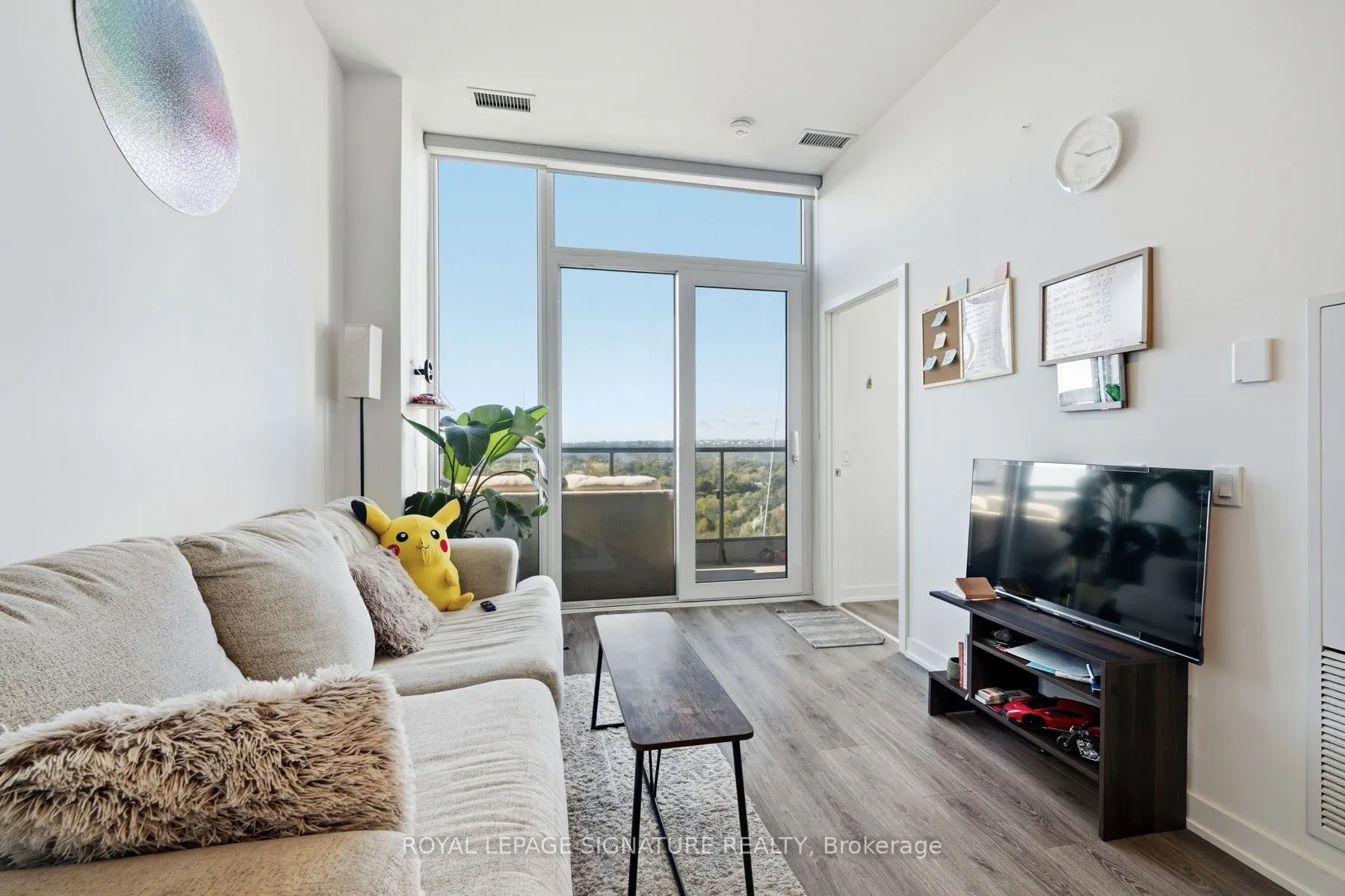 28 Ann Street #2204