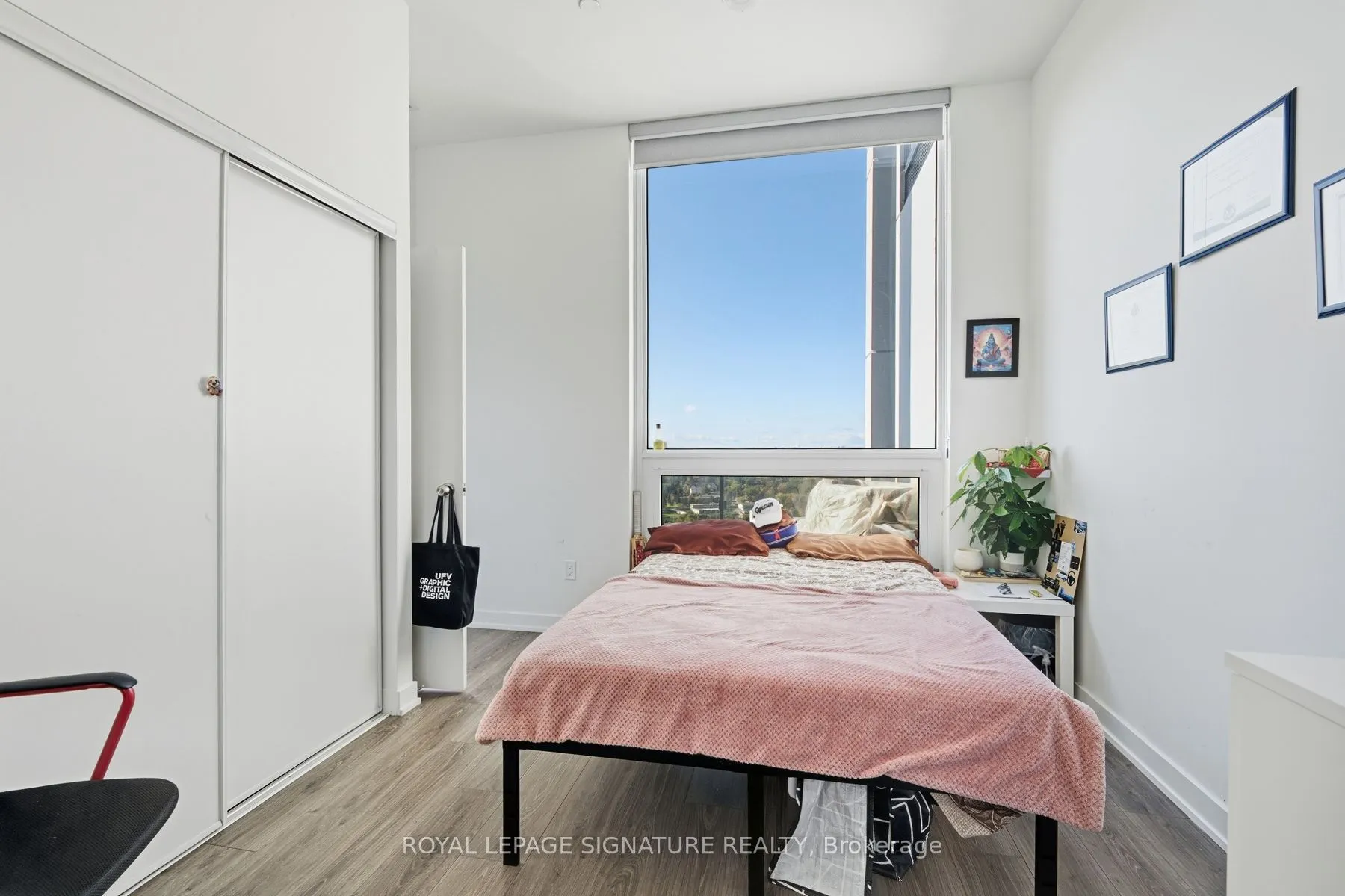 28 Ann Street #2204
