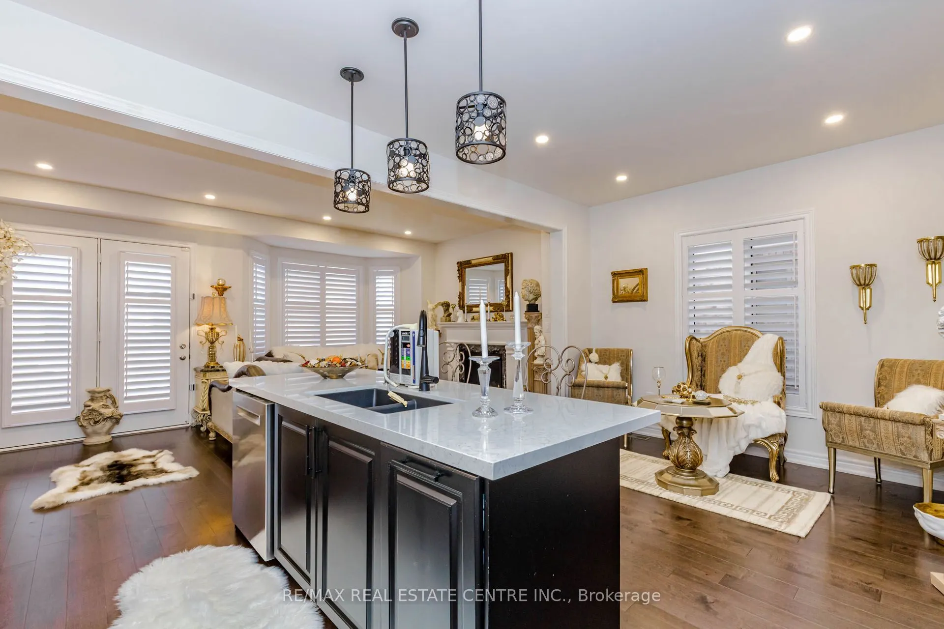 4061 Channing Crescent