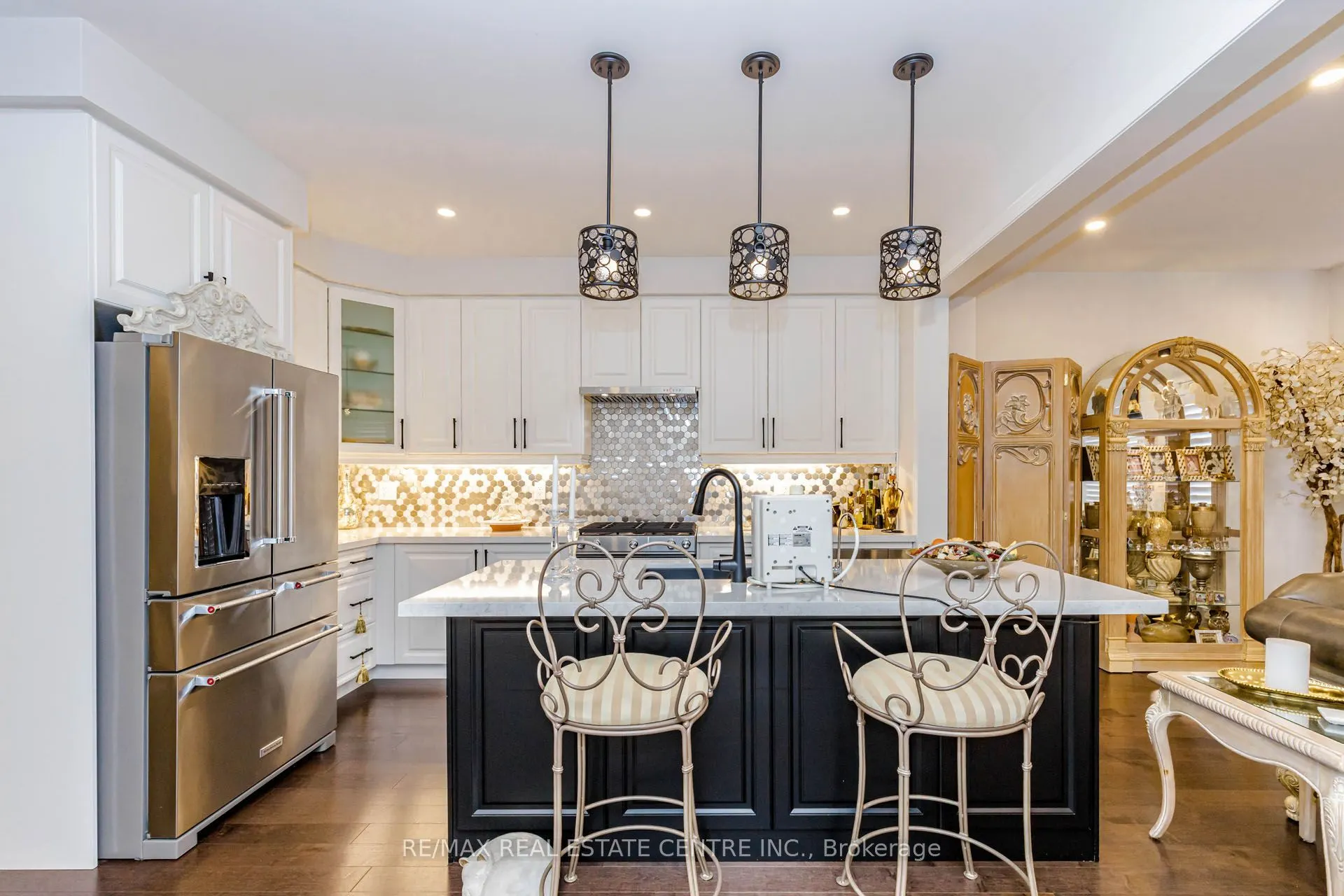 4061 Channing Crescent