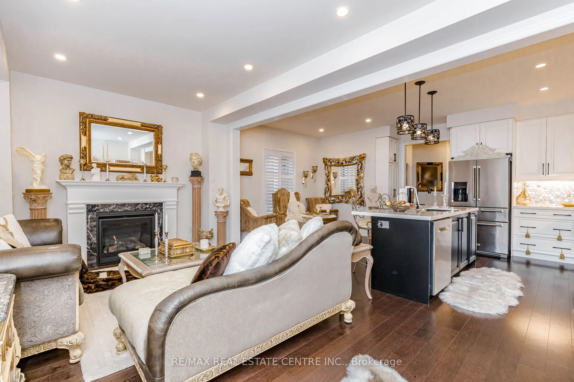 4061 Channing Crescent