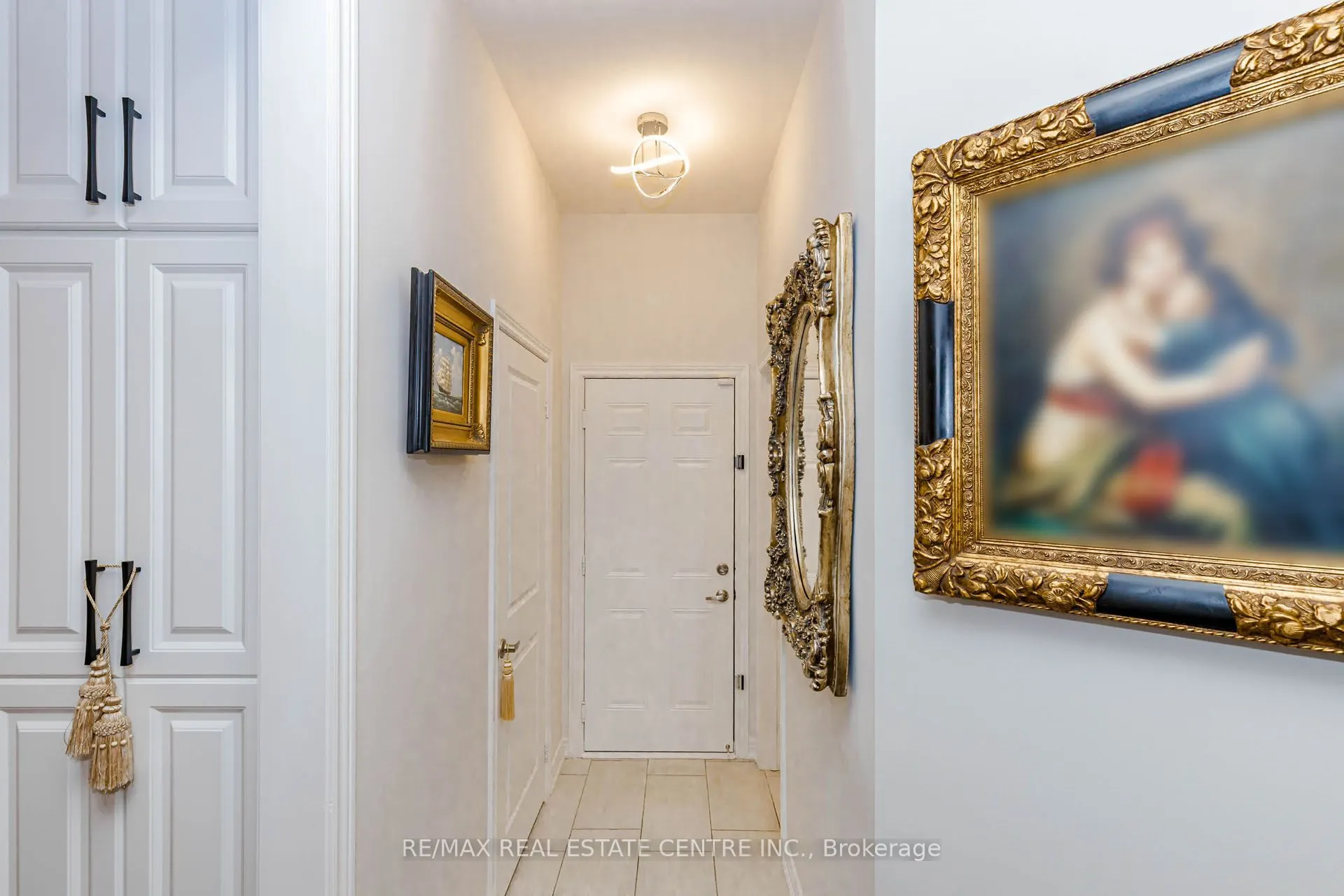 4061 Channing Crescent