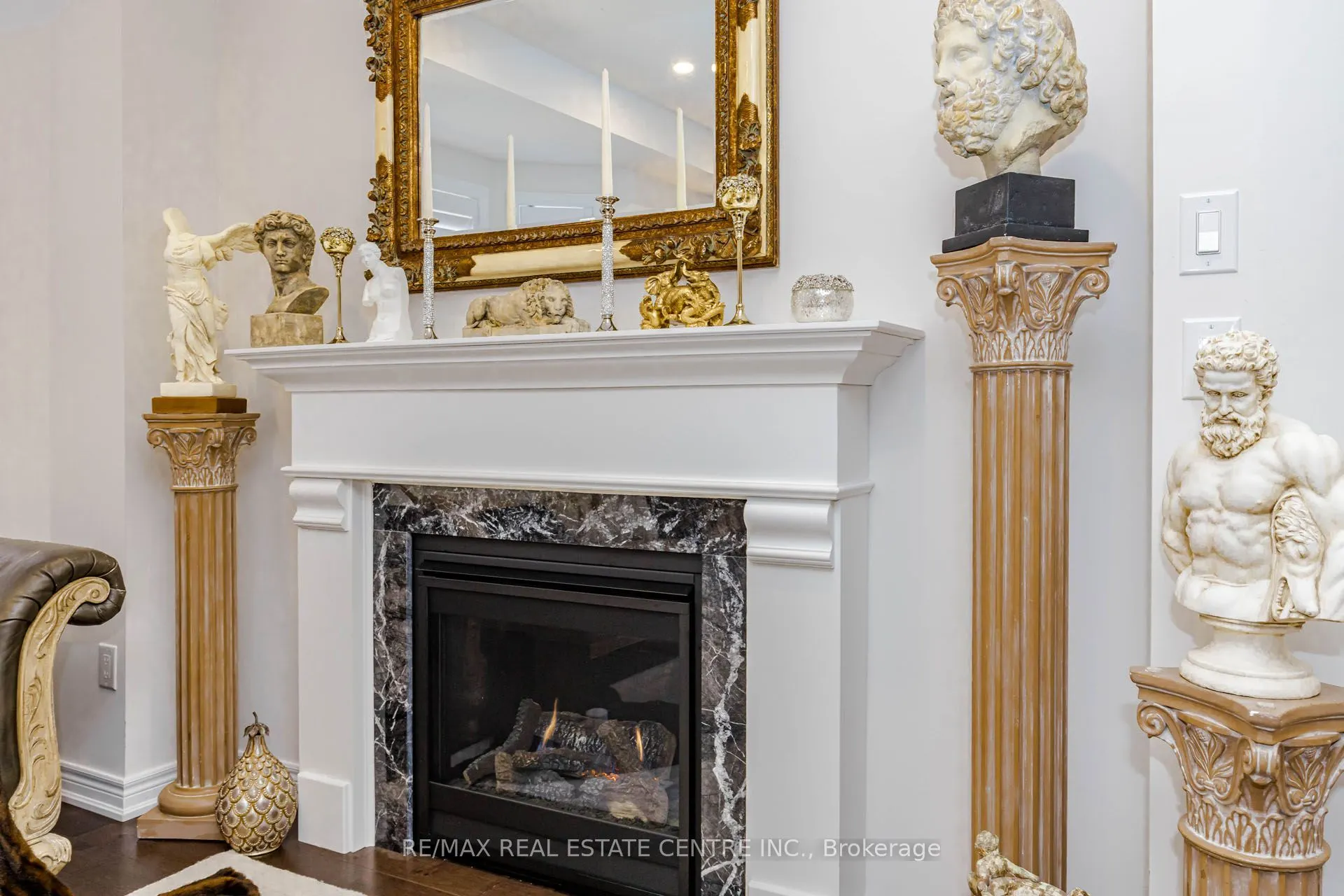 4061 Channing Crescent