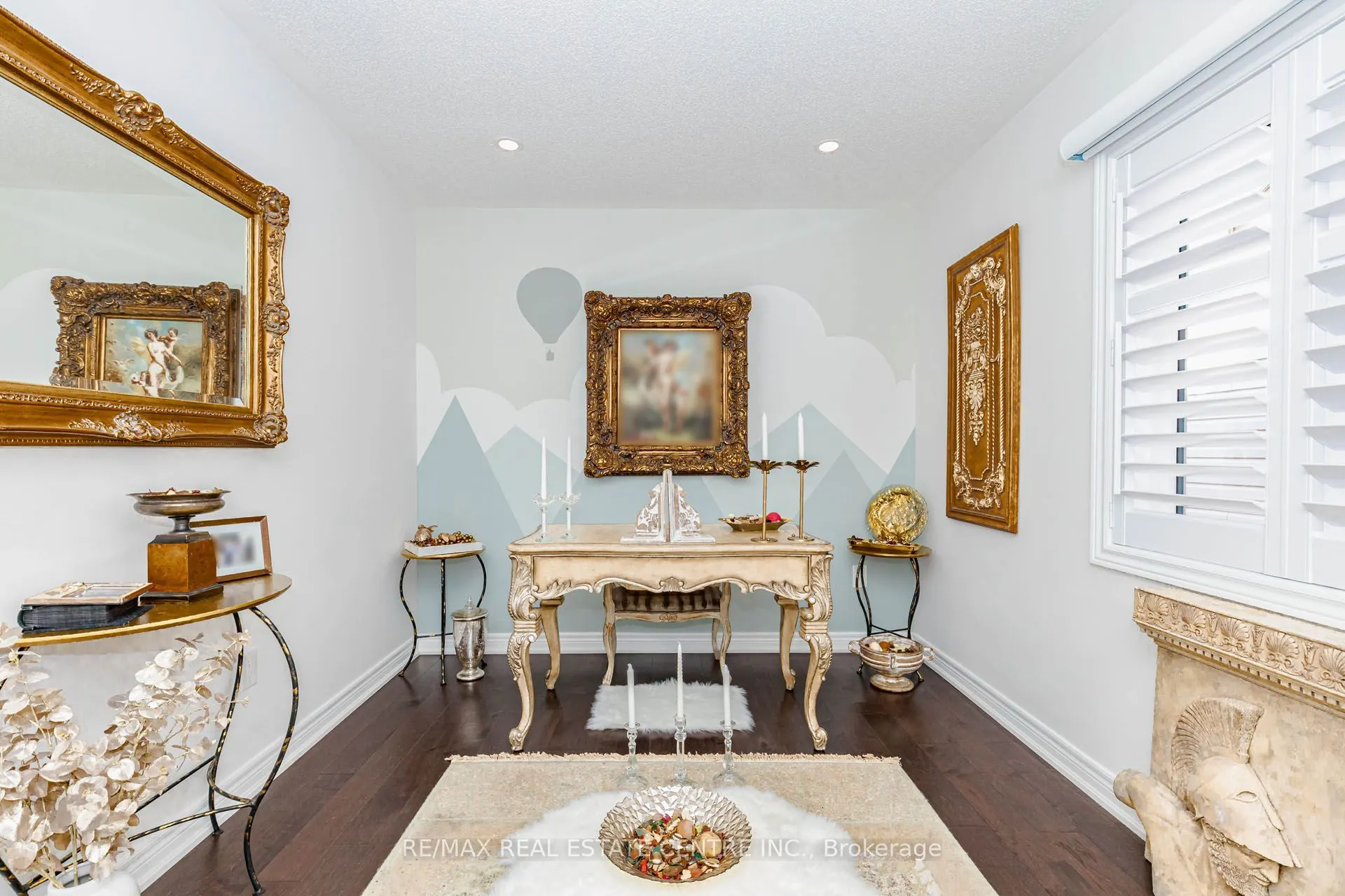 4061 Channing Crescent