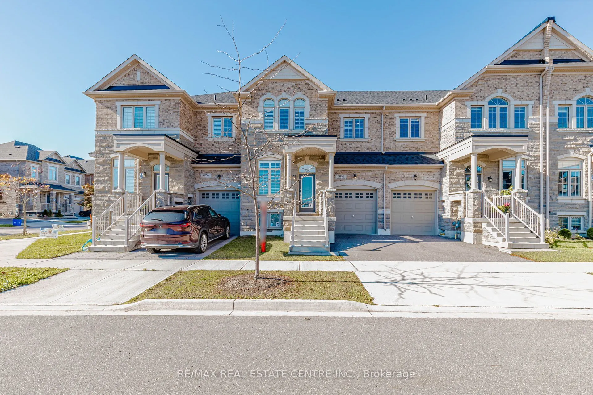 4061 Channing Crescent