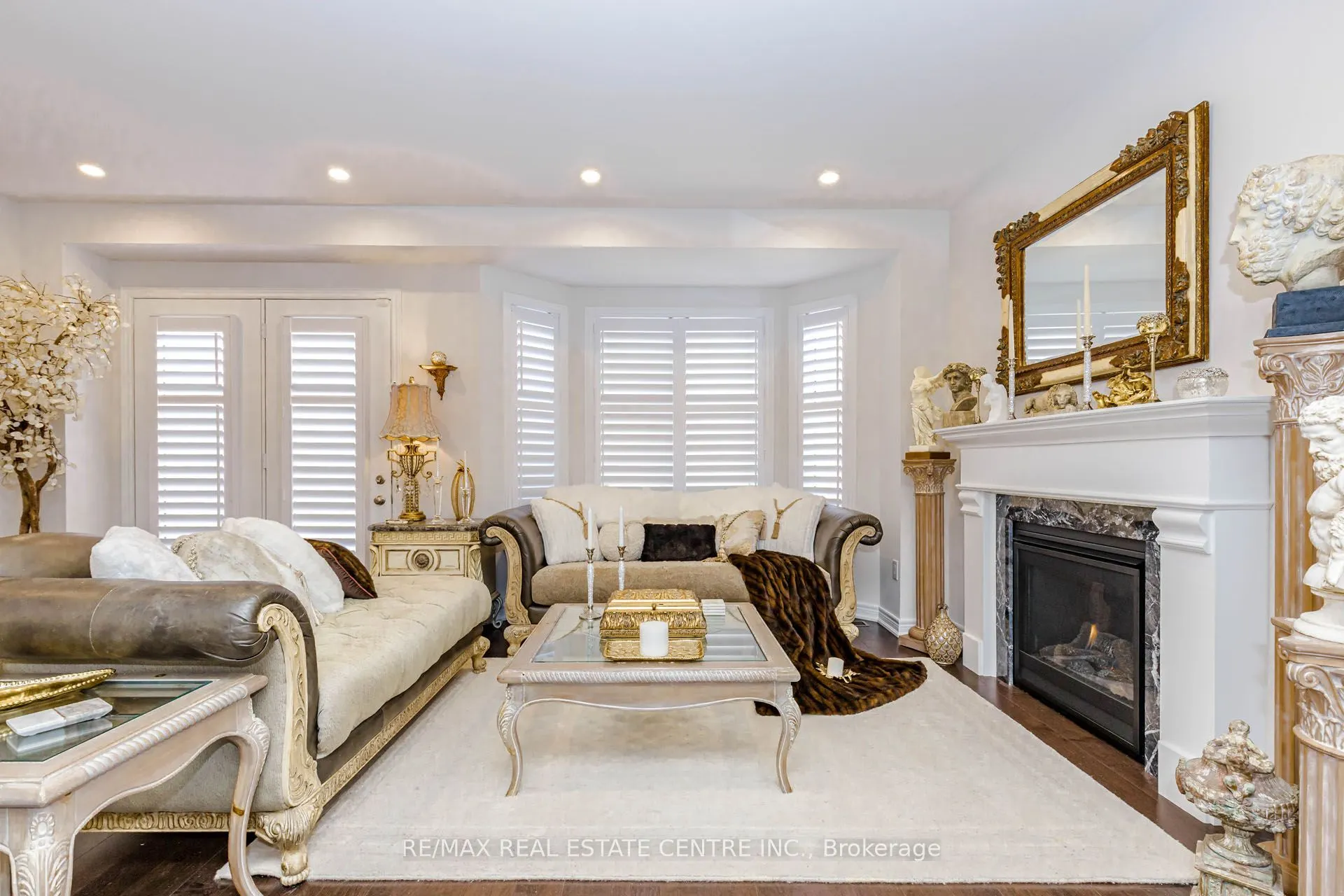 4061 Channing Crescent
