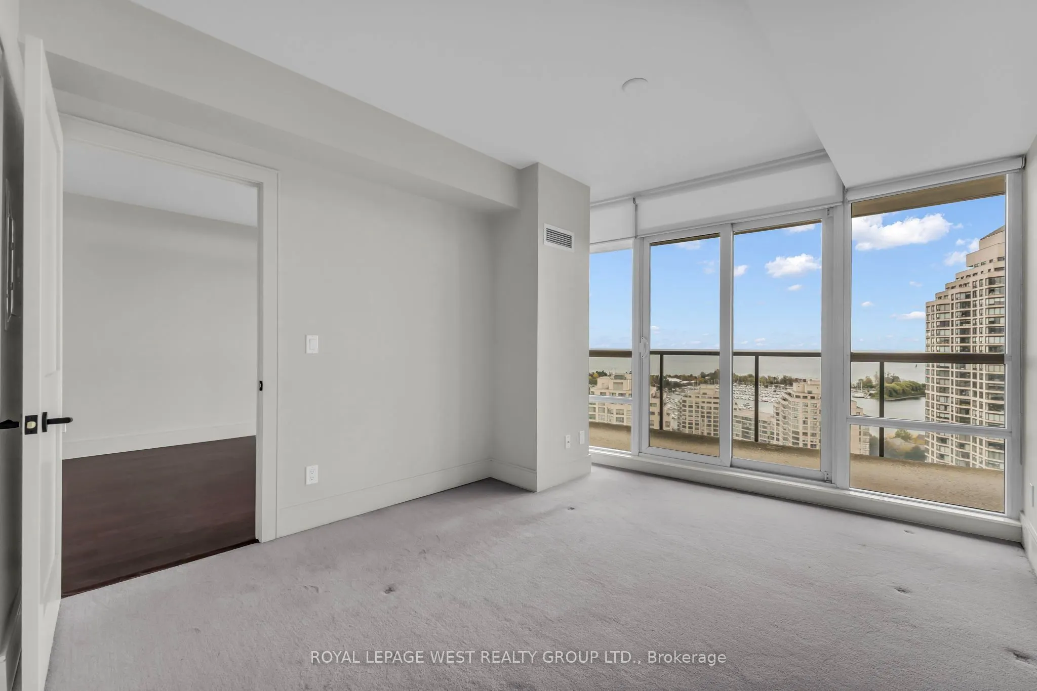 15 Legion Road #2201