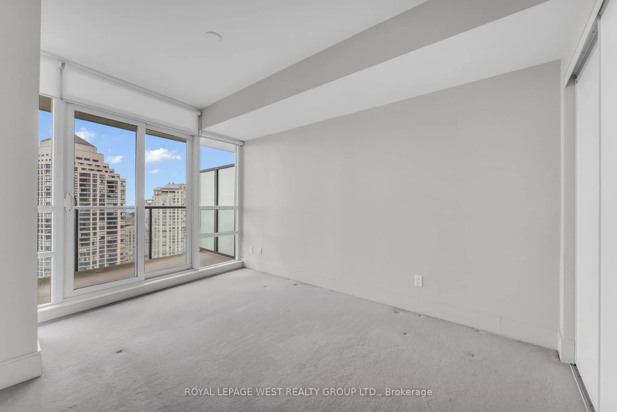 15 Legion Road #2201